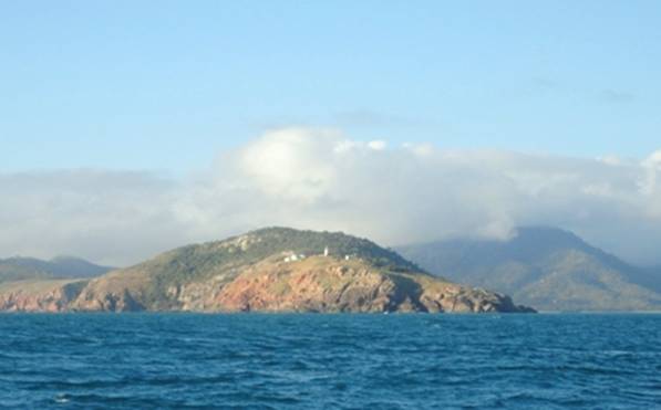 Cape Cleveland Lighthouse.jpg