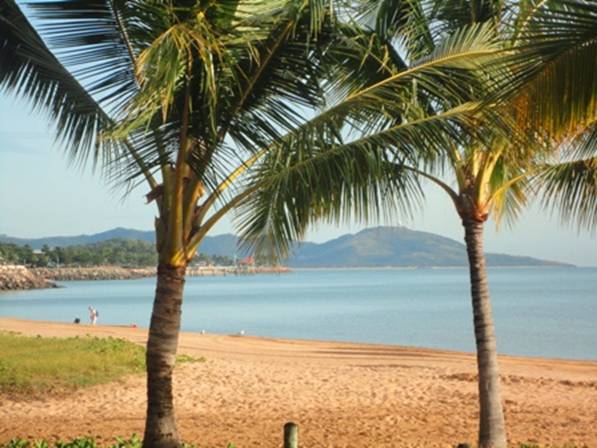 Townsville beach.jpg