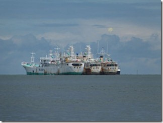 Trawlers with UFO highlighted Trawlers with UFO highlighted