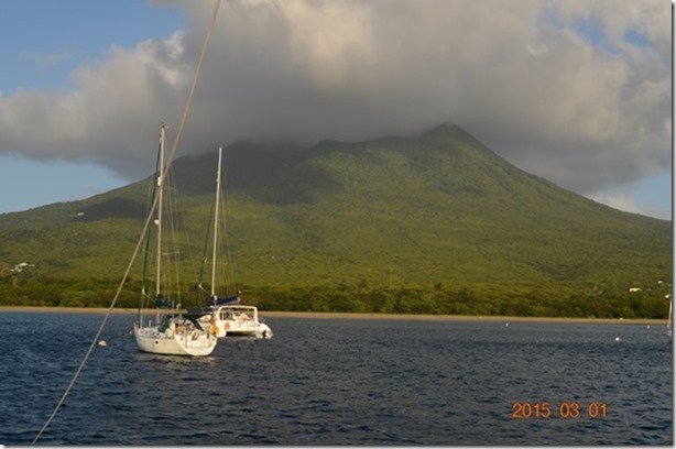 visasmallThe Beech off Nevis where all the yachts go, just beyond Charlestowndavid