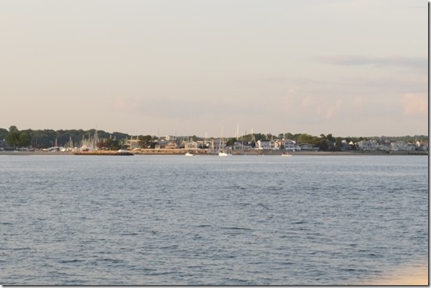 visasmallThe entrance from Duck Island Roads to the Menunketesuck and Patchogue river marinasdavid