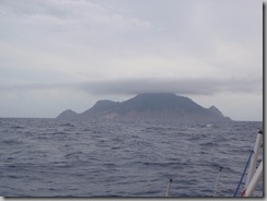 Wolk vastgeplakt op Mount Scenery, Saba