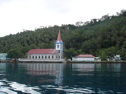 eglise au bord de l'eau