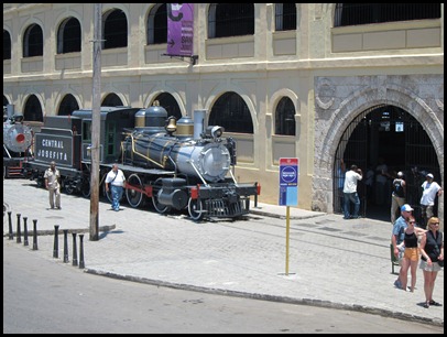 BB Cuba Bus and Fort 084