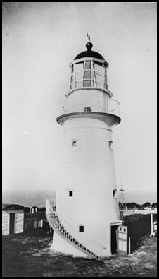 220px-StateLibQld_1_125971_View_of_the_Bustard_Head_Lighthouse_in_1932