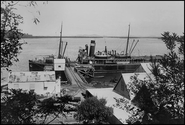 800px-StateLibQld_1_87608_Steamship_Kuranda_moored_at_Mourilyan_Harbour_Wharf,_ca._1914