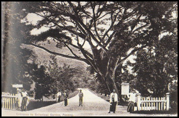 1900 entrance
