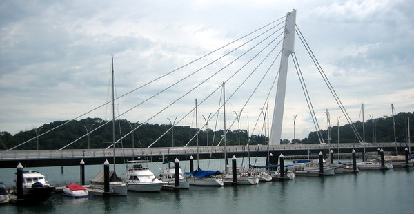 The bridge to Keppel Bay Marina