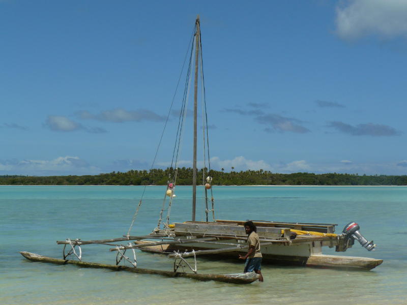 An even bigger pirogue