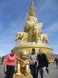 Description: Description: 09 Emei Shan temple above clouds.JPG