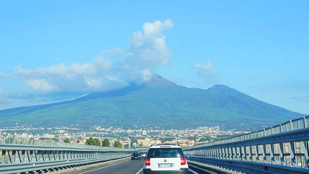 m_Mount Vesuvius.jpg