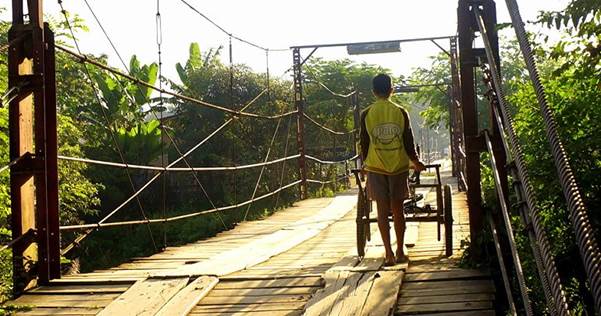 m_19 hand cart across the bridge.jpg