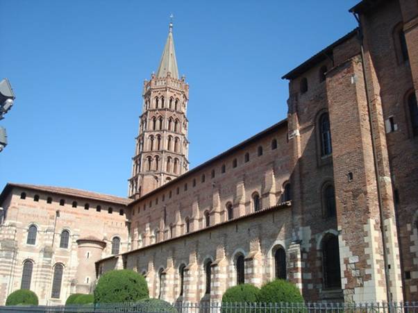 DSC03590Toulouse St Saturnin C1150.jpg