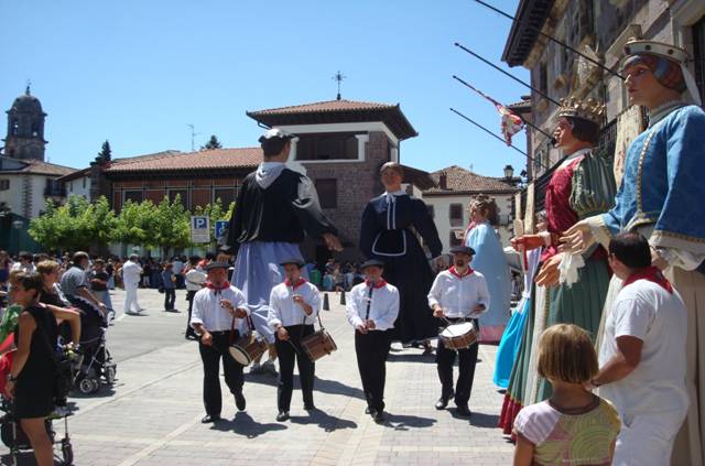 DSC03476 Basque kids festival.jpg