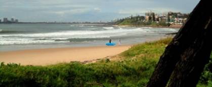 DSC00307 Surfers at Mooloolaba.jpg