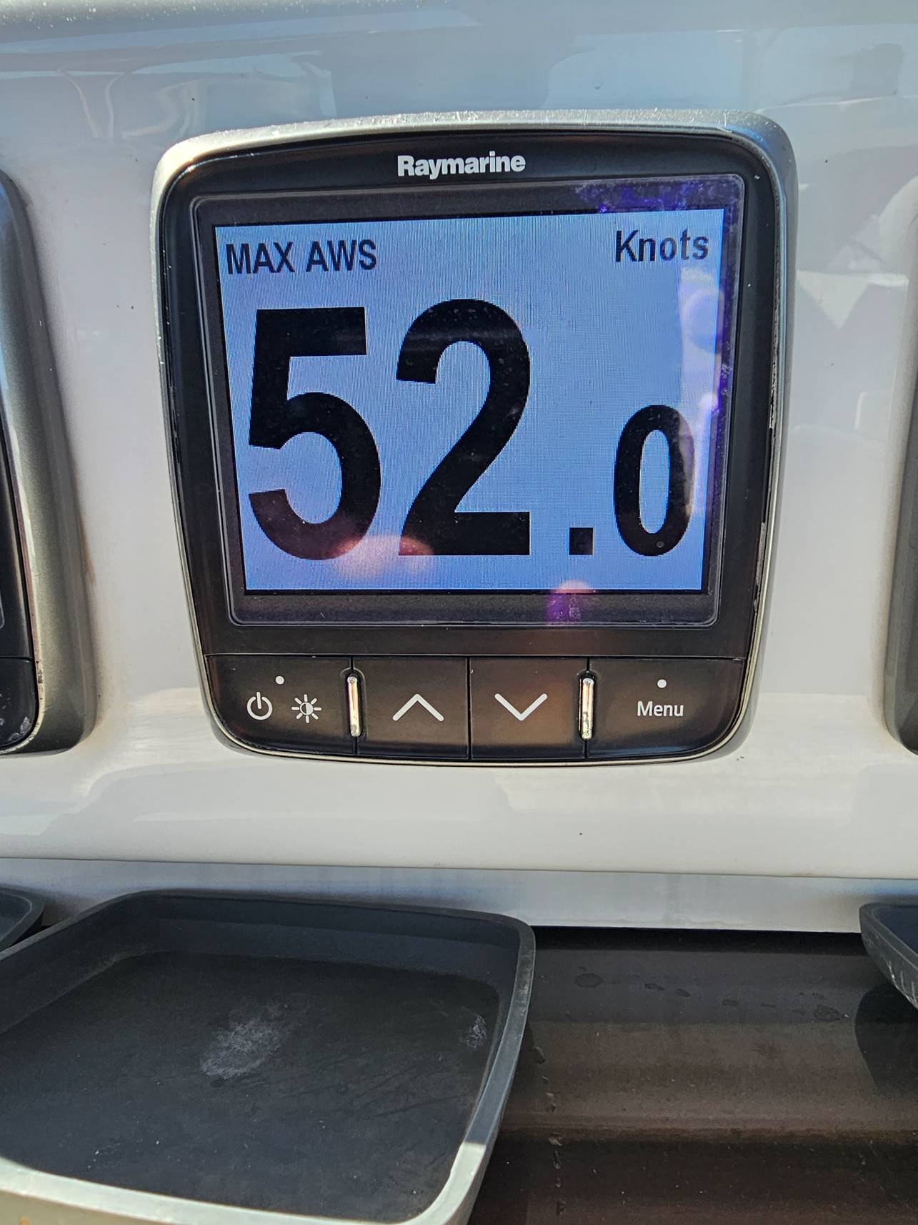 A close up of a device

Description automatically generated